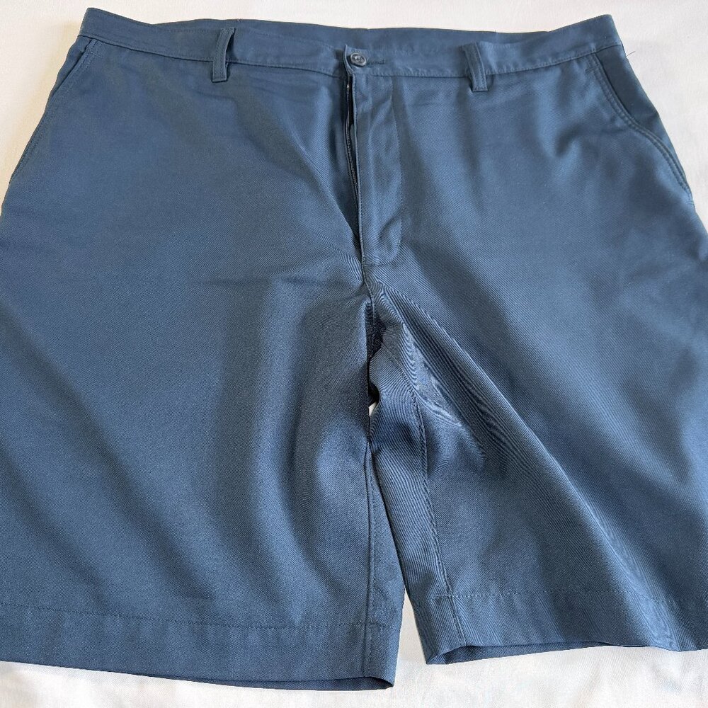 PGA TOUR Men’s Performance Flat Front Casual Blue Lightweight Golf Shorts Siz 38